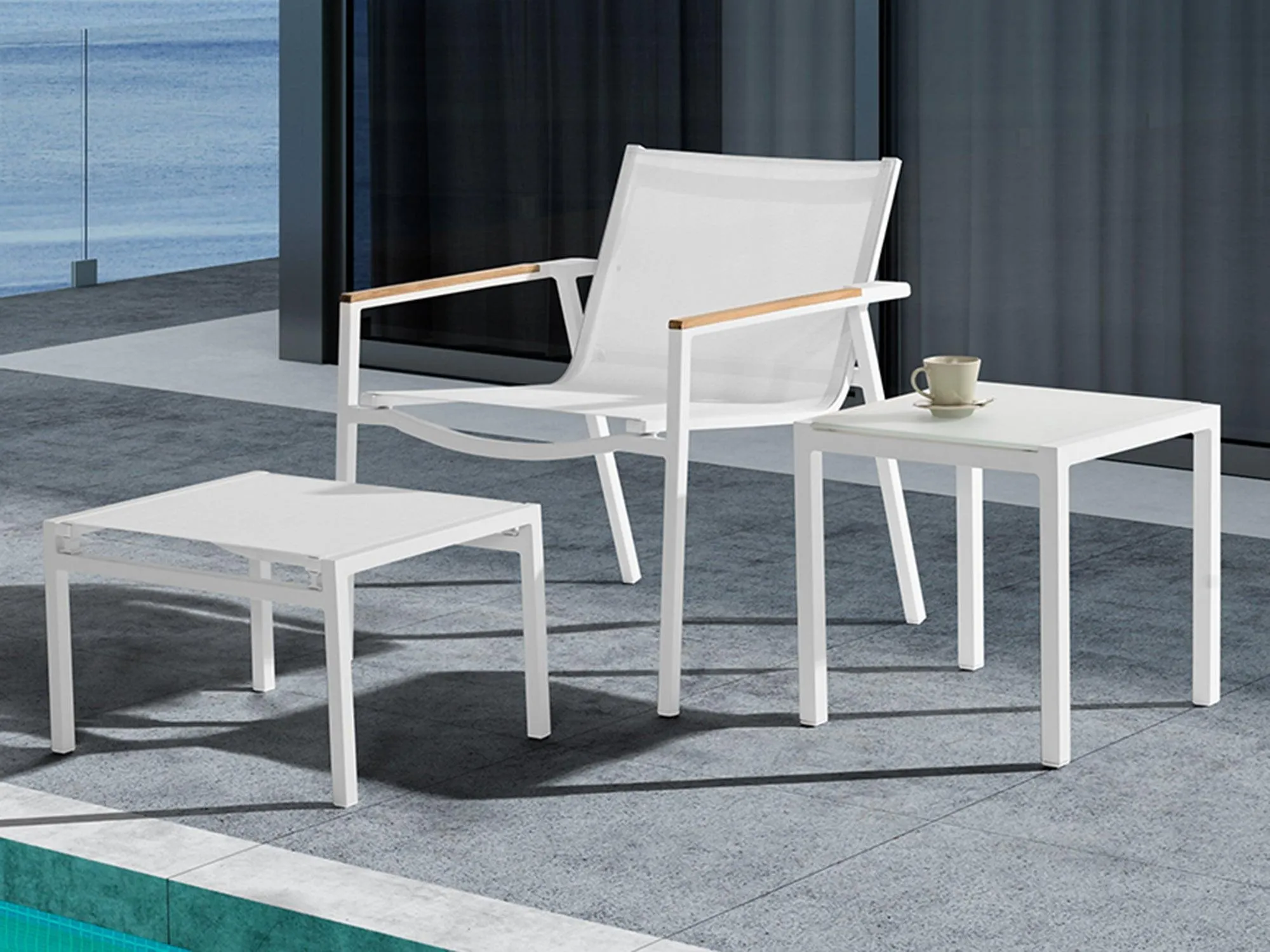 Bella Outdoor Ottoman